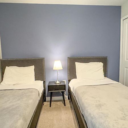 Beautiful Four Bedrooms Townhouse With Splash Pool At Le Reve Resort كيسيمي المظهر الخارجي الصورة